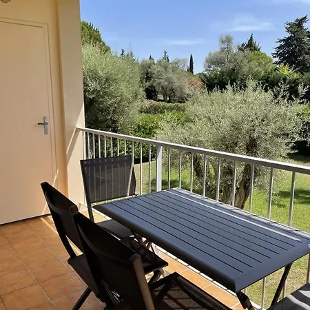 Quiet Studio With Balcony Near The Sea Apartman Antibes